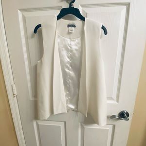 Contempo Casuals Ivory Vest Sz Small.